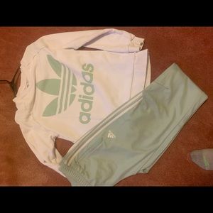 Adidas sweater shirt and track pants set!